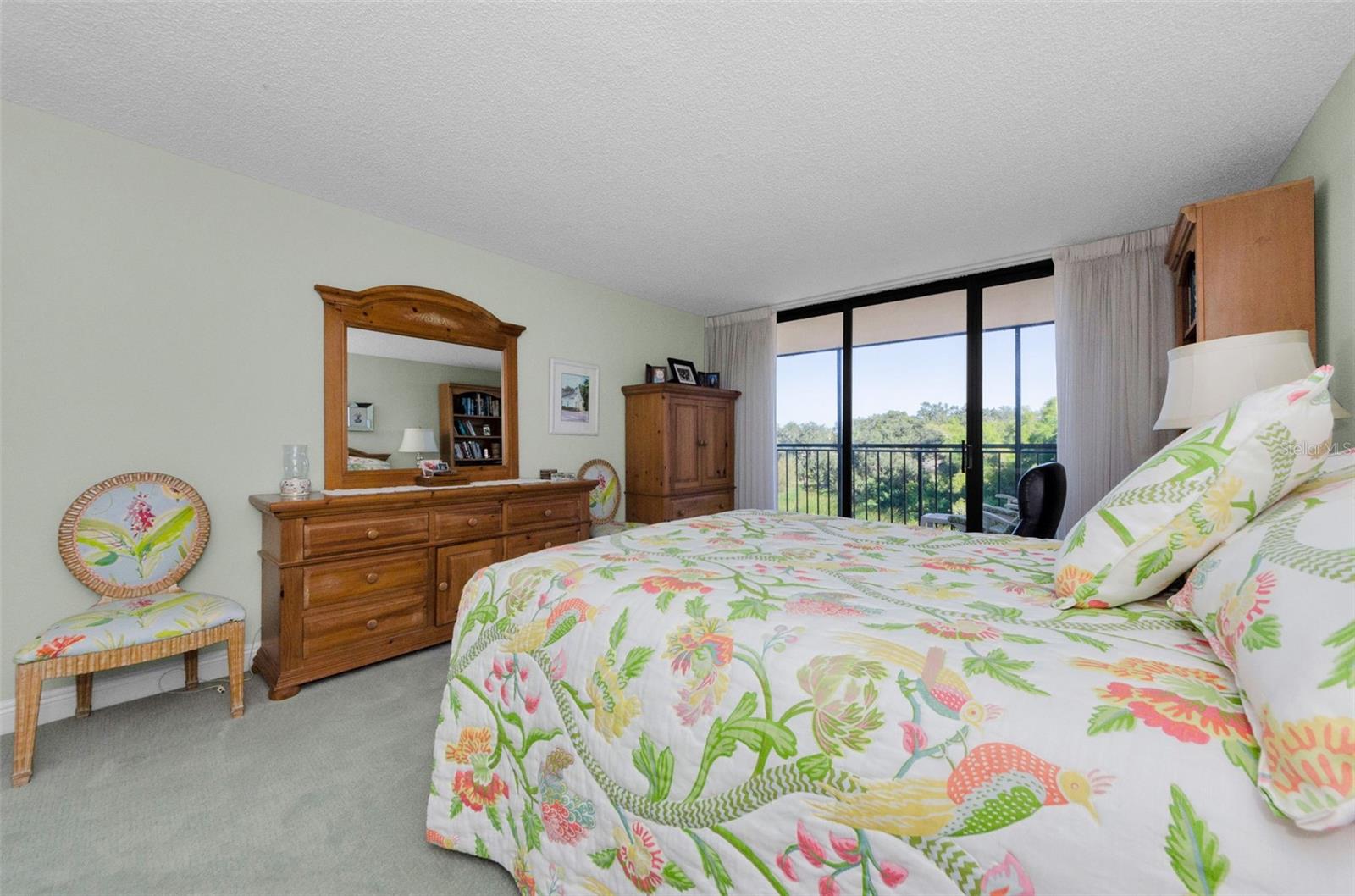 Image 21 of 46 For 220 Belleview Boulevard 305