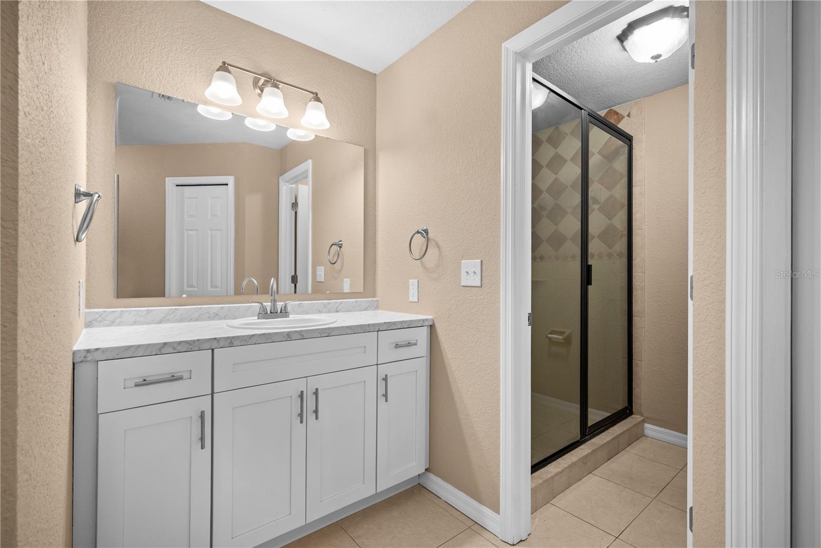 Image 15 of 27 For 13301 Arena Place