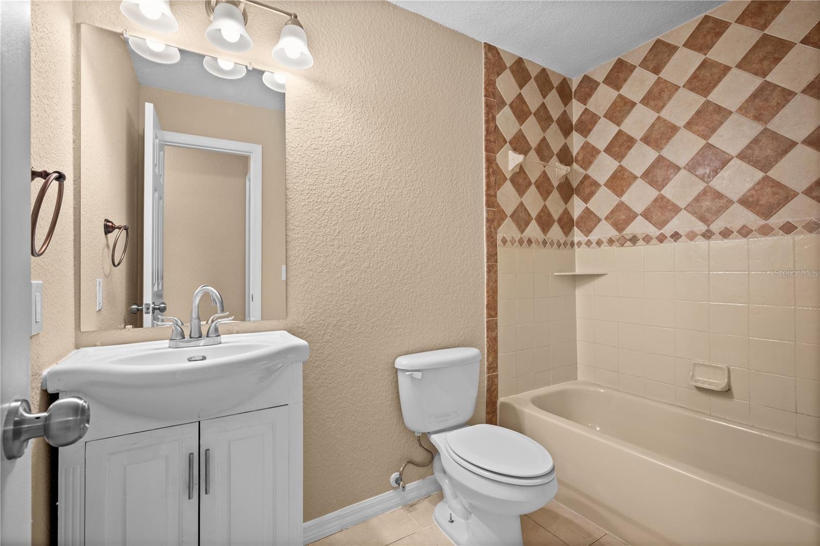 Image 16 of 27 For 13301 Arena Place