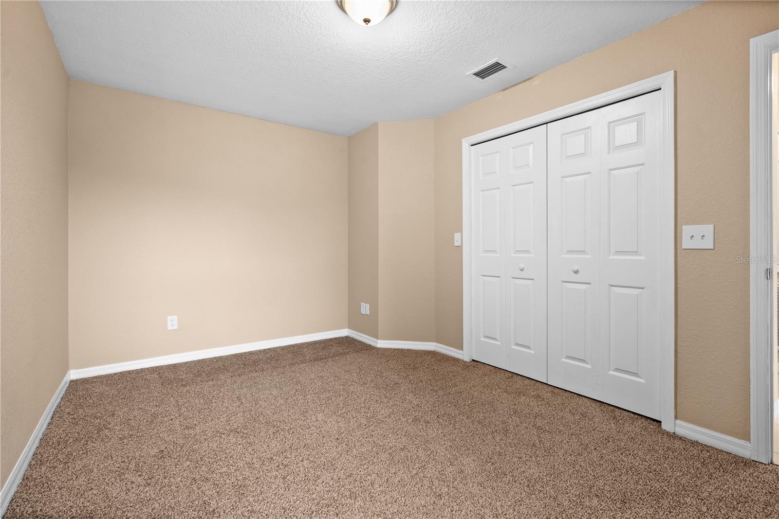 Image 18 of 27 For 13301 Arena Place