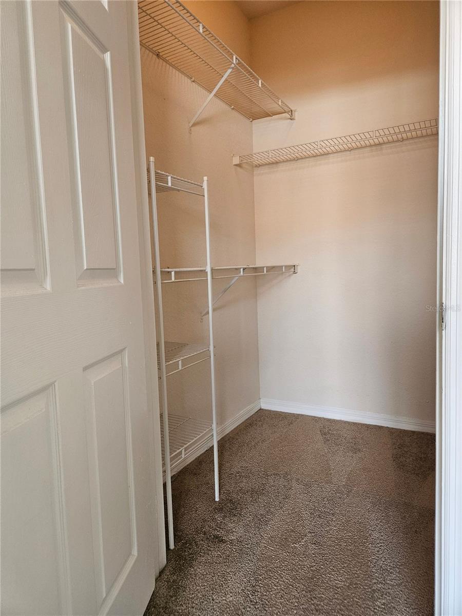 Image 14 of 18 For 18001 Richmond Place Drive 517