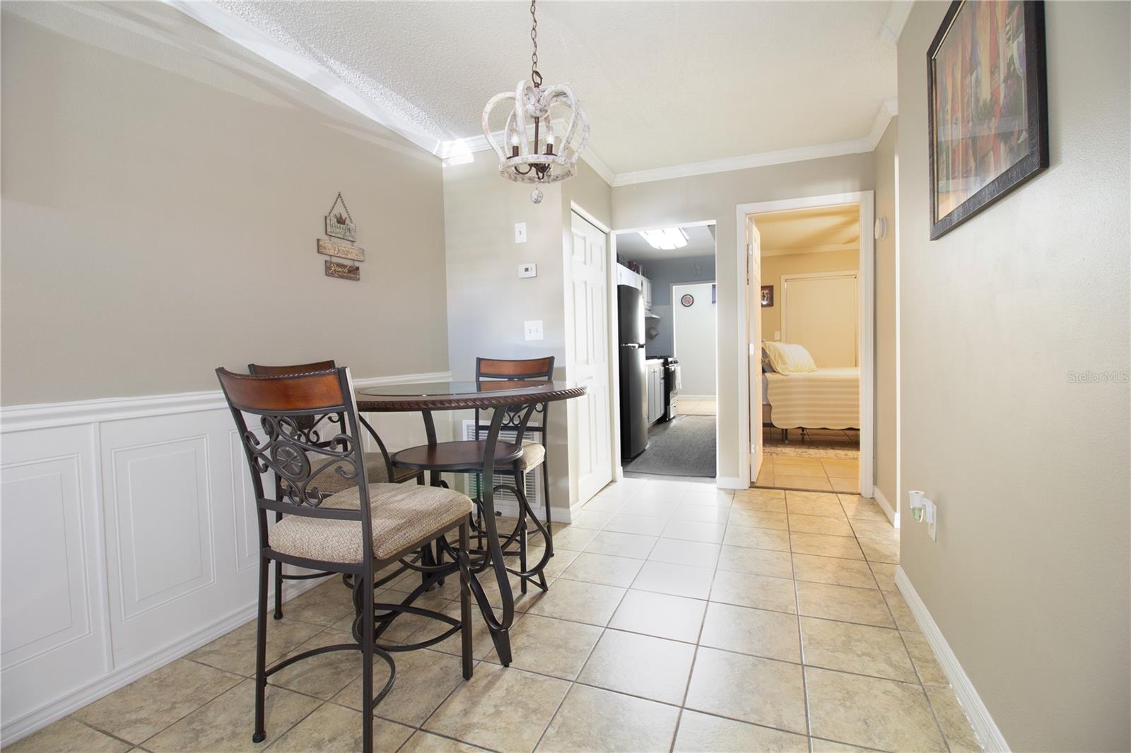 Image 5 of 25 For 5530 80th Street N C201