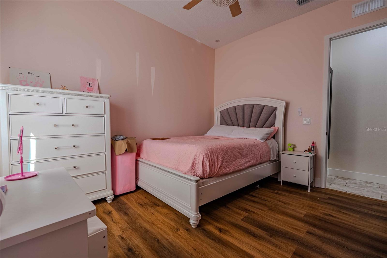 Image 15 of 44 For 519 122nd Avenue