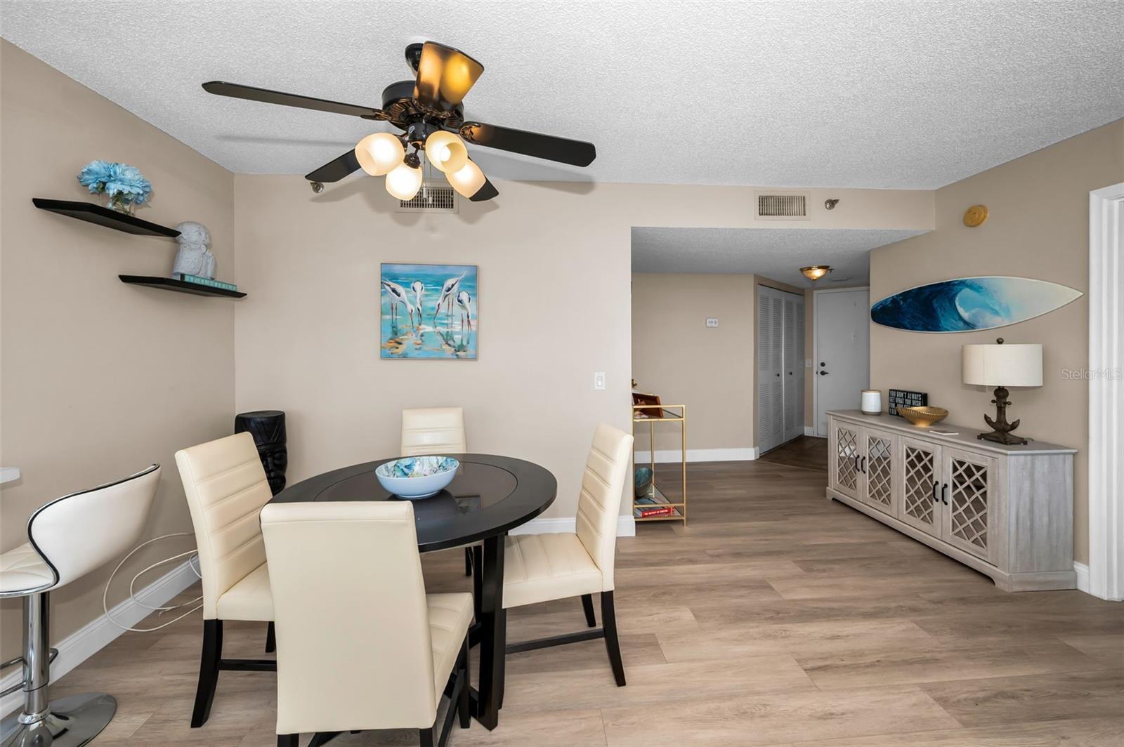 Image 5 of 30 For 6322 Palma Del Mar Boulevard S 1104