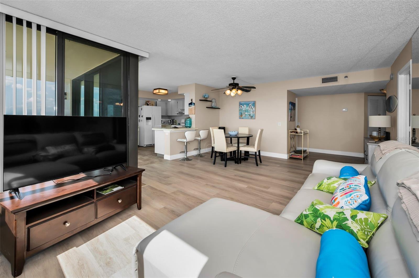 Image 9 of 30 For 6322 Palma Del Mar Boulevard S 1104
