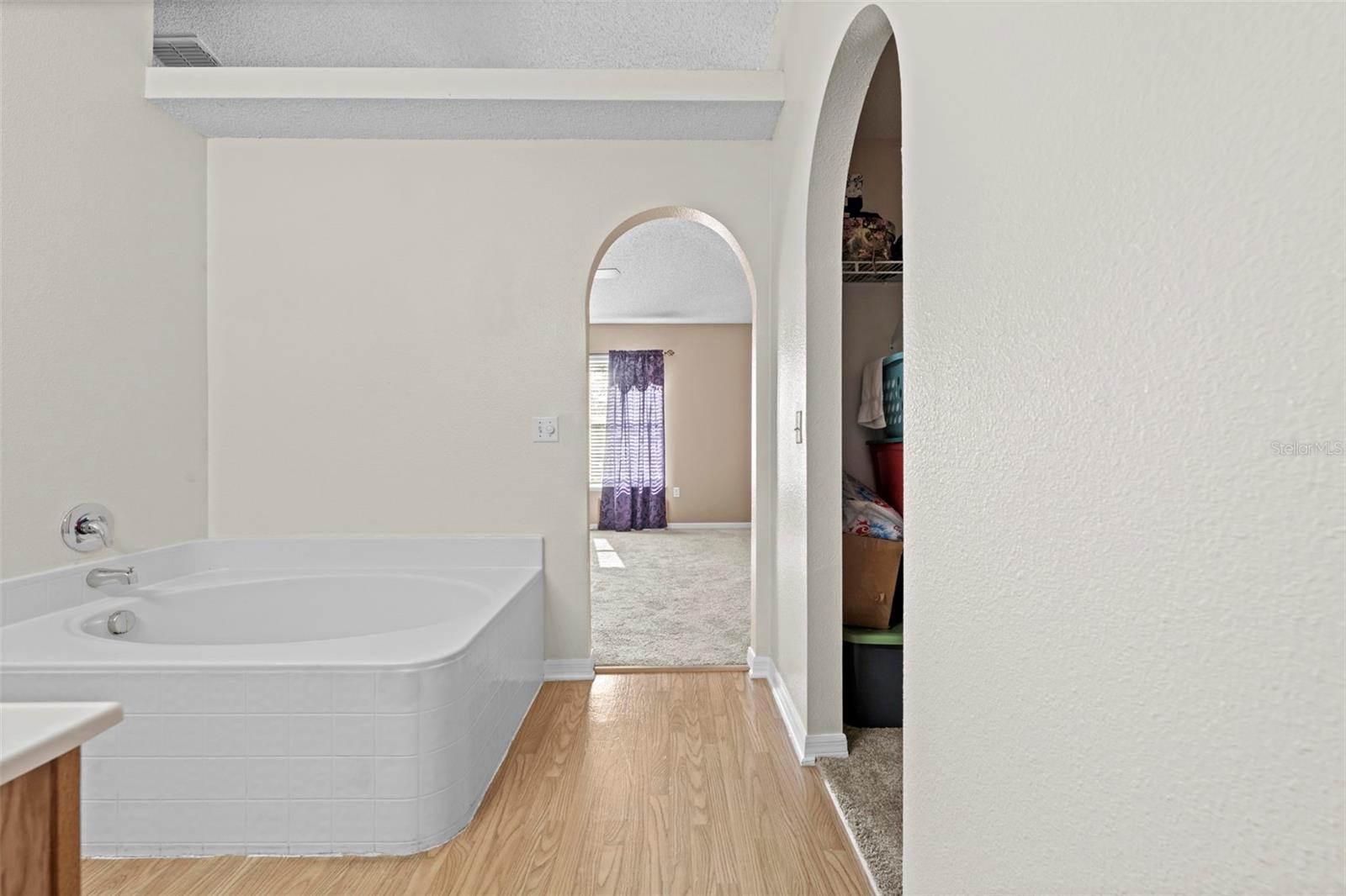 Image 39 of 60 For 7319 Lagoon Road