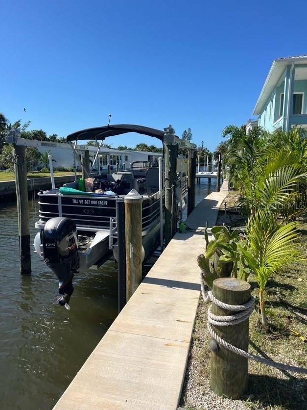 Image 21 of 37 For 766 Saint Judes Drive N