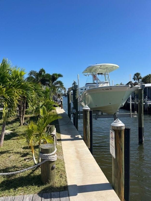 Image 22 of 37 For 766 Saint Judes Drive N