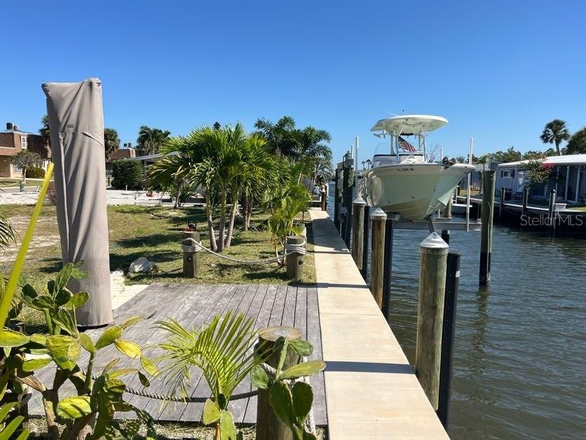 Image 8 of 37 For 766 Saint Judes Drive N