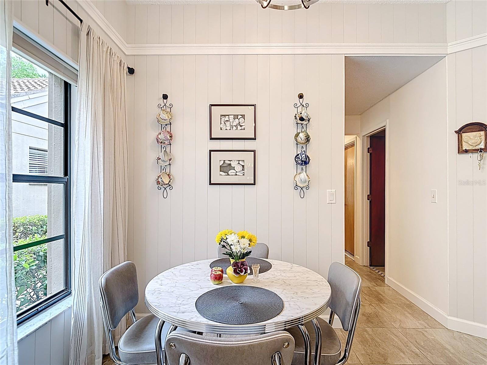 Image 17 of 49 For 3182 Windmoor Drive N