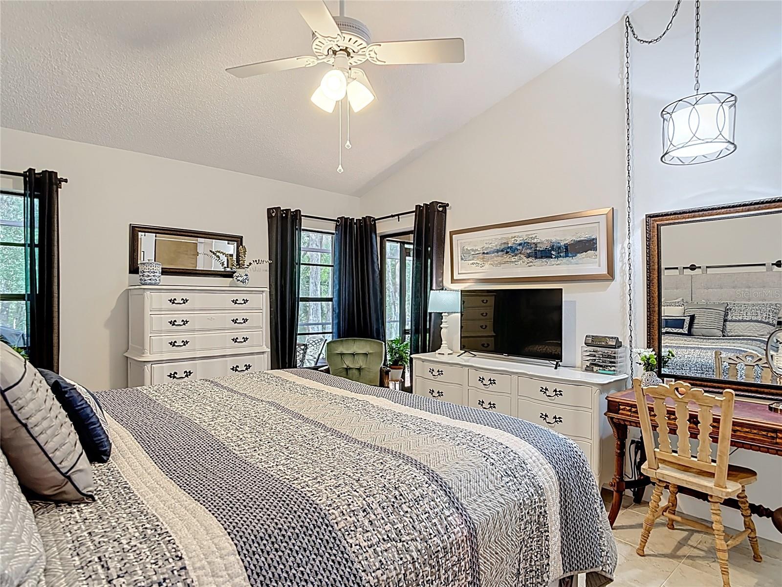 Image 26 of 49 For 3182 Windmoor Drive N