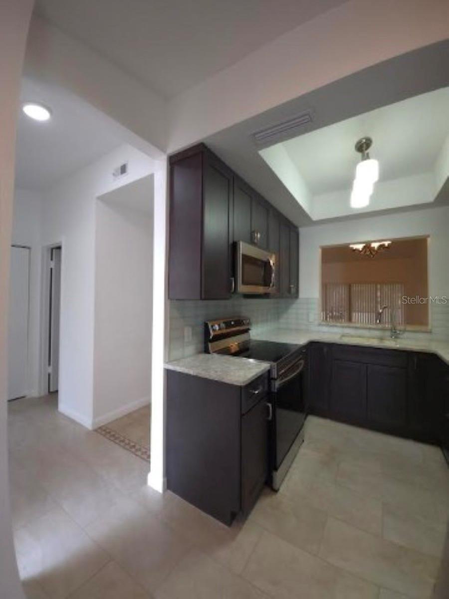 Image 18 of 68 For 14764 Feather Cove Lane