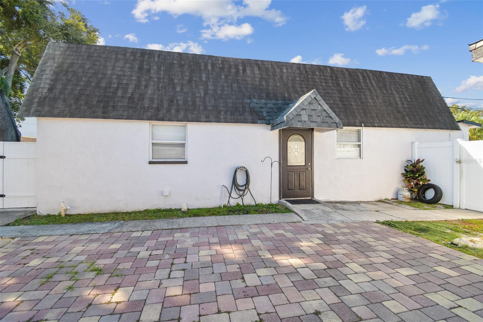 Image 40 of 65 For 5825 Thatcher Avenue