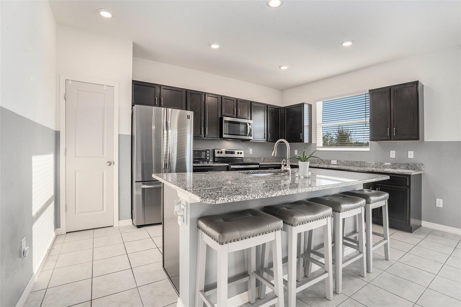 Image 11 of 33 For 12481 Aston Drive