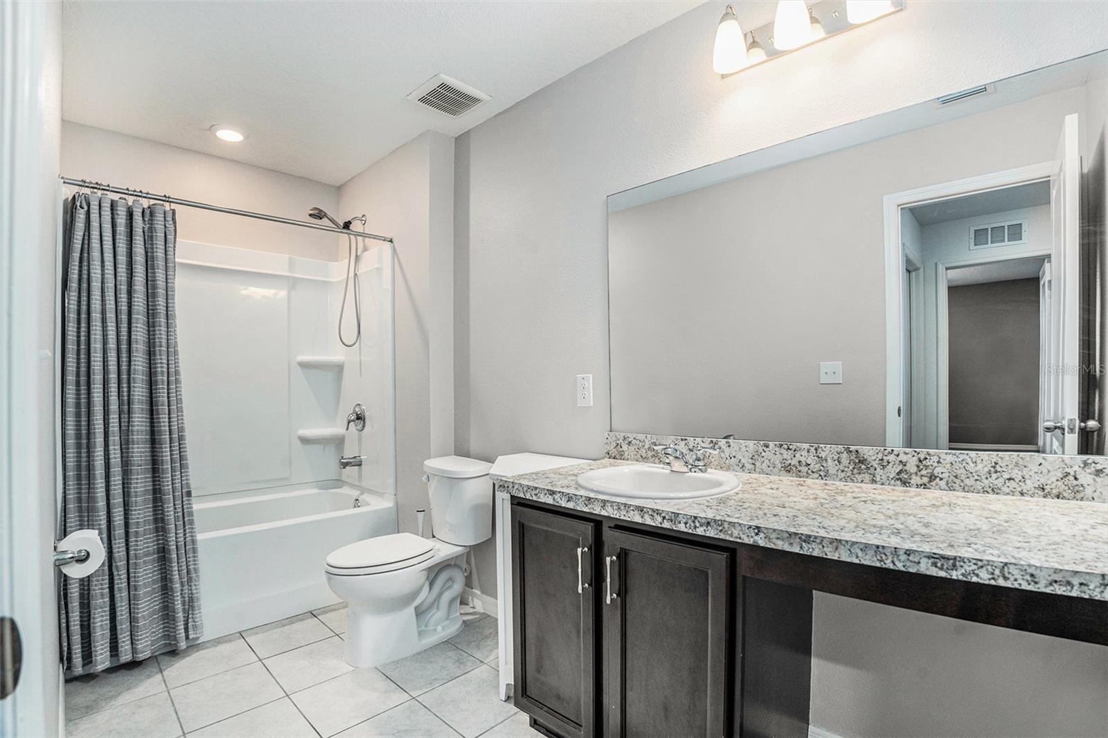 Image 22 of 33 For 12481 Aston Drive