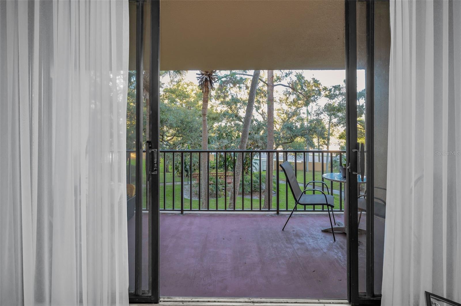 Image 20 of 85 For 3062 Eastland Boulevard 105