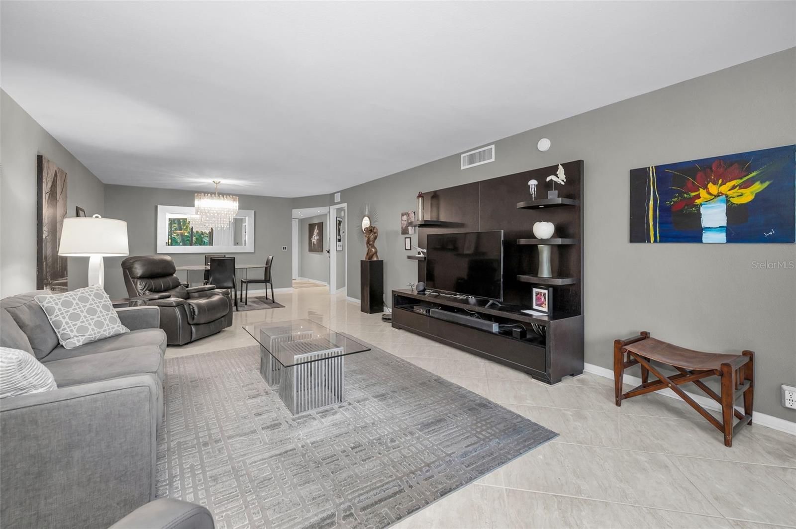 Image 27 of 85 For 3062 Eastland Boulevard 105