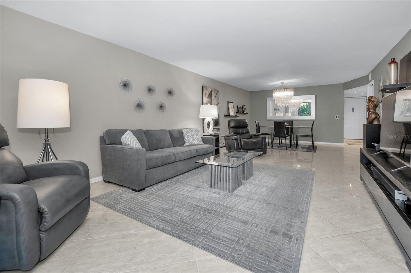 Image 28 of 85 For 3062 Eastland Boulevard 105