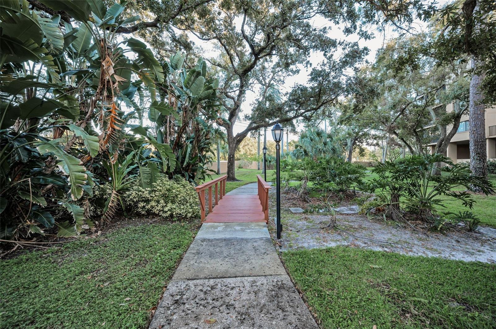 Image 53 of 85 For 3062 Eastland Boulevard 105