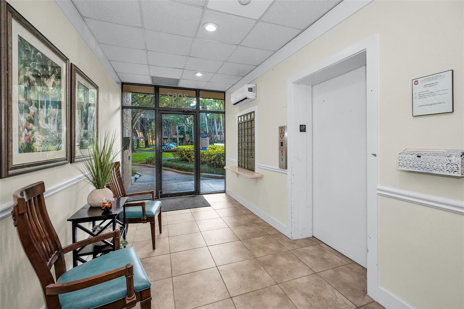 Image 8 of 85 For 3062 Eastland Boulevard 105