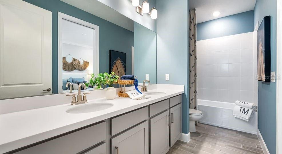 Image 12 of 28 For 3871 Cavour Court