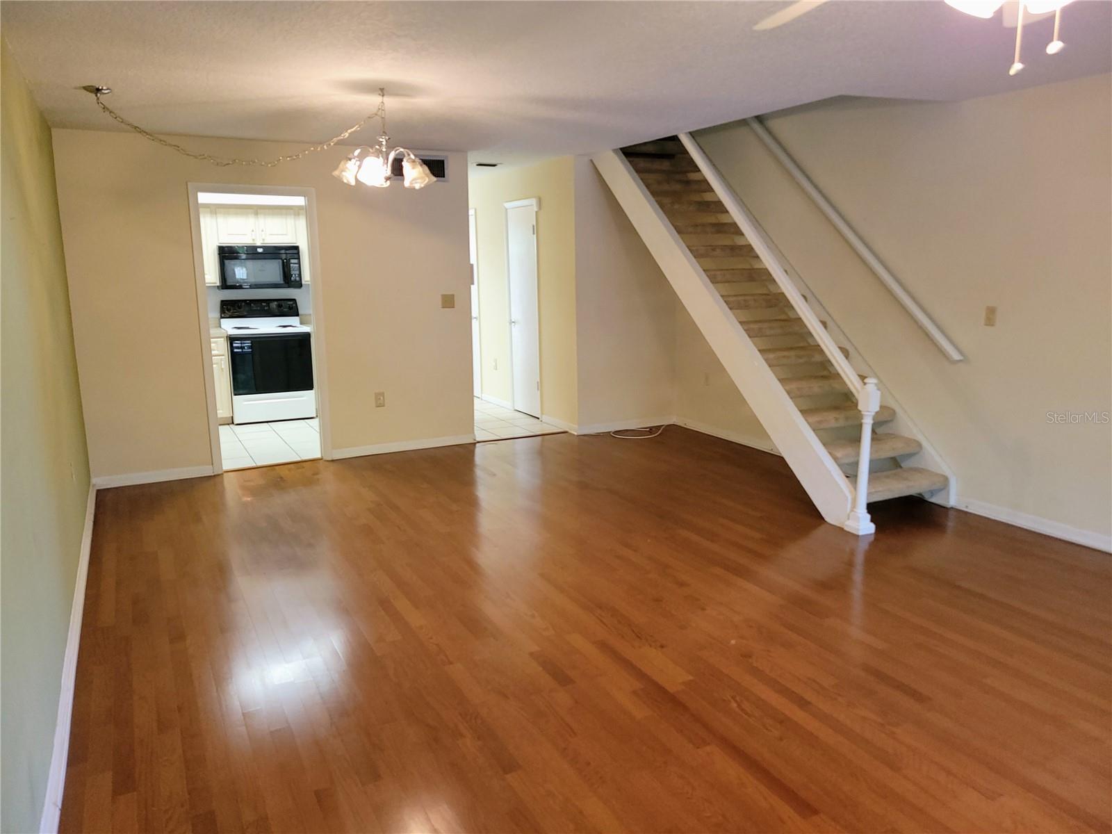 Image 6 of 26 For 1635 58th Terrace S 4