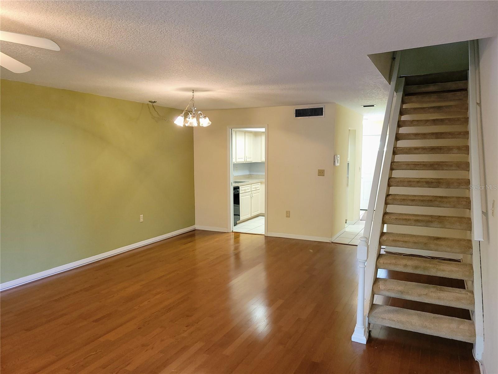 Image 7 of 26 For 1635 58th Terrace S 4