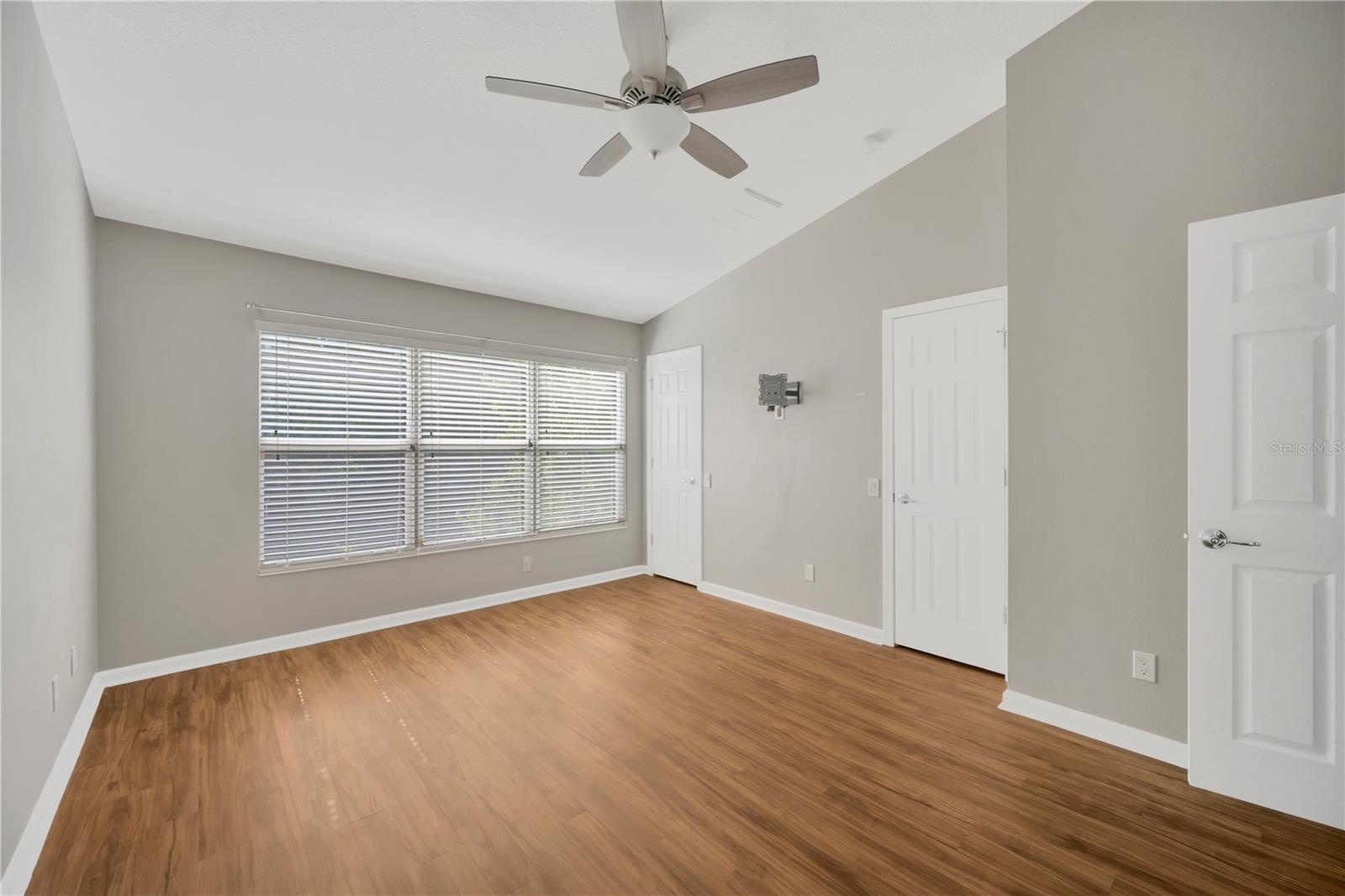 Image 19 of 40 For 10443 Westpark Preserve Boulevard