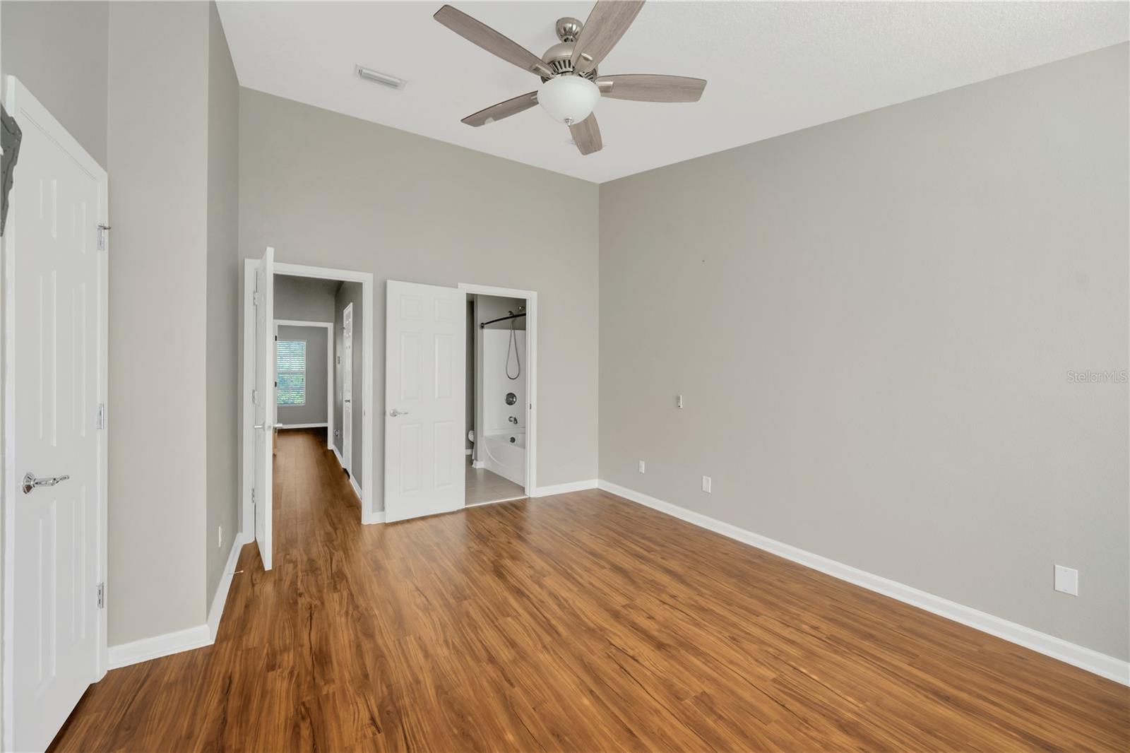 Image 21 of 40 For 10443 Westpark Preserve Boulevard