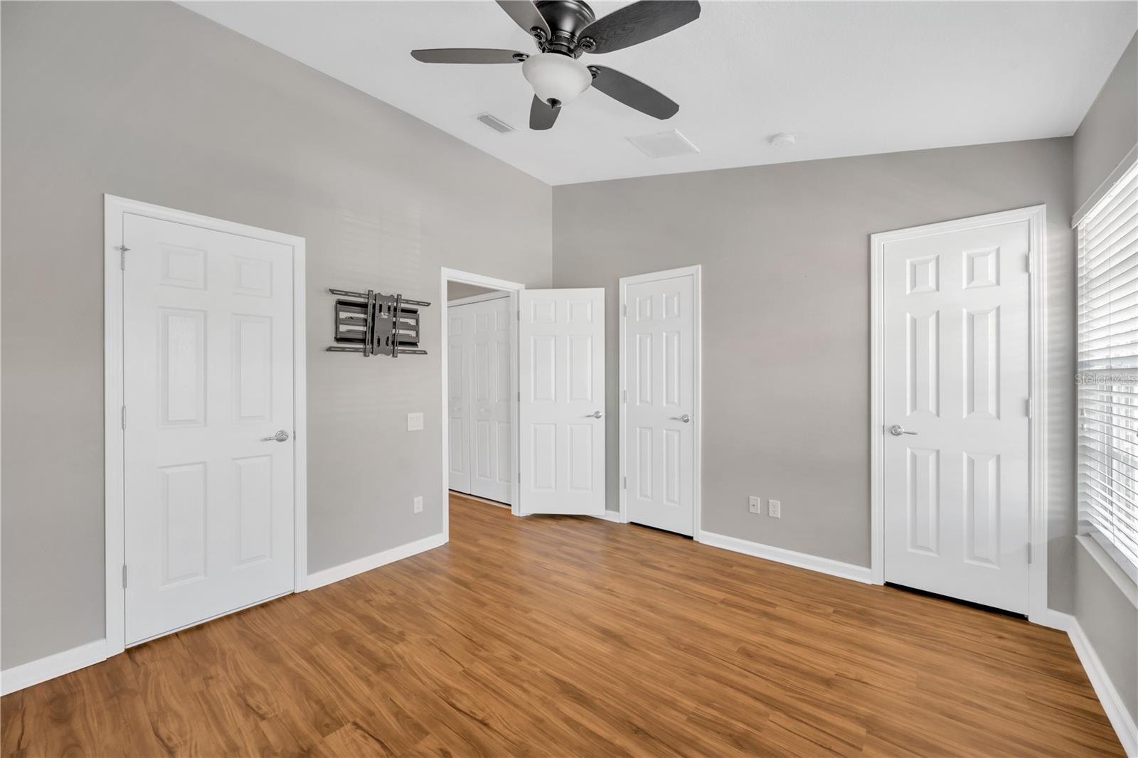 Image 25 of 40 For 10443 Westpark Preserve Boulevard