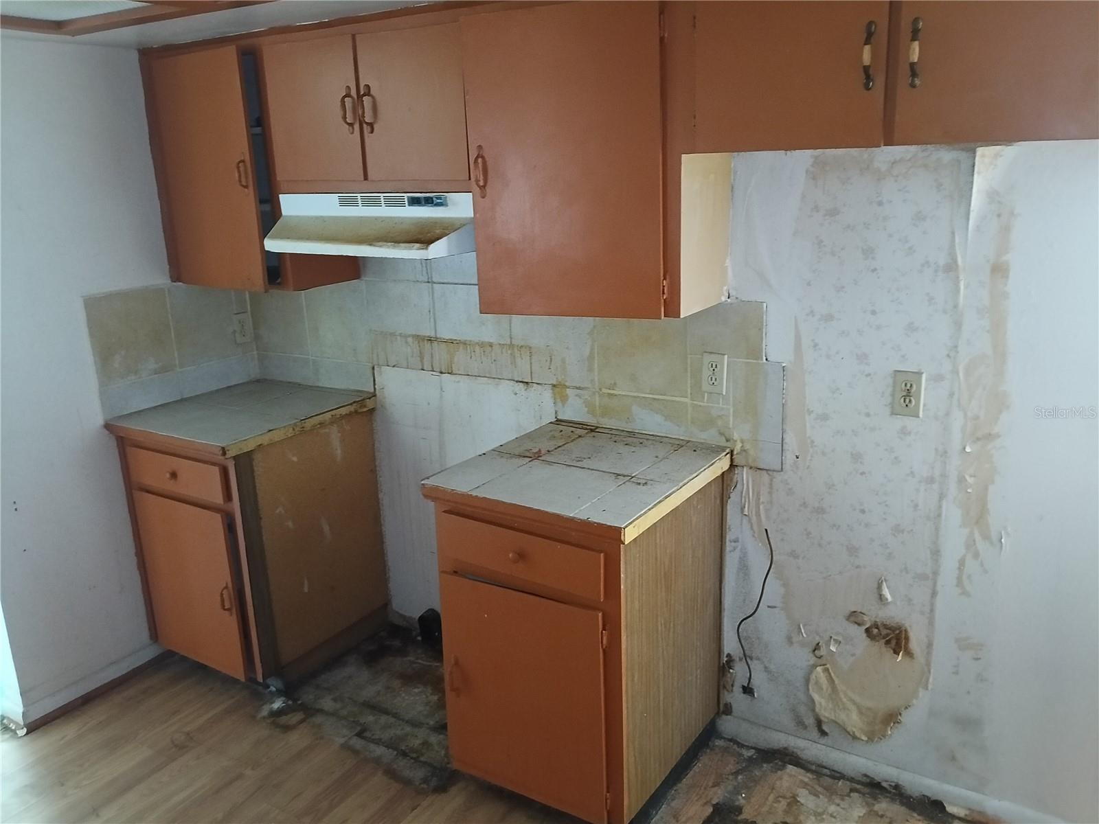 Image 13 of 34 For 9408 Bethune Drive