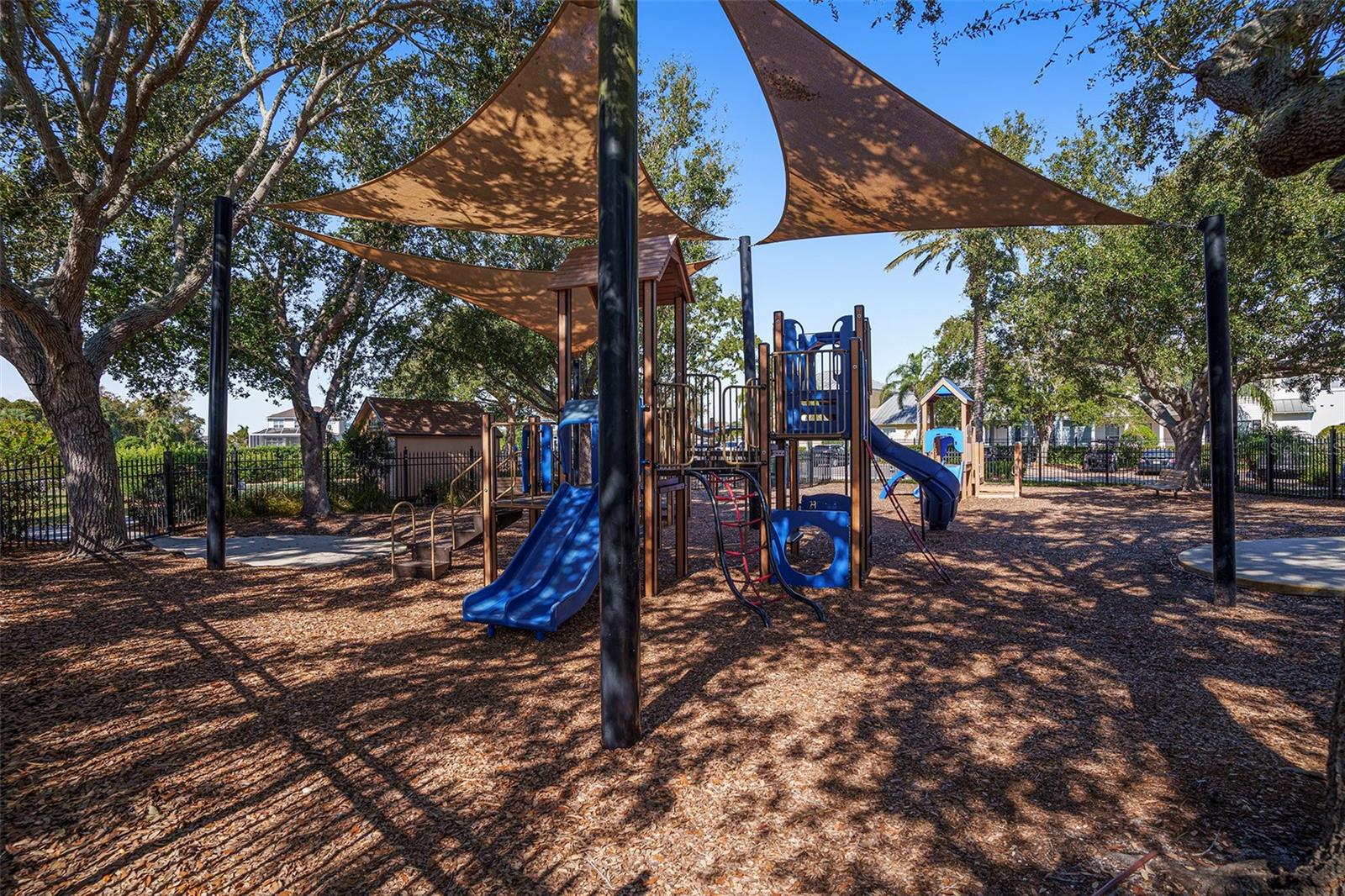 Image 32 of 34 For 5516 Luminar Pointe Lane