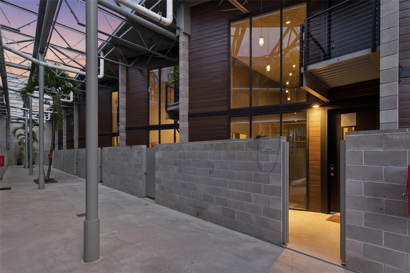 Details for 217 12th Street 104, TAMPA, FL 33602