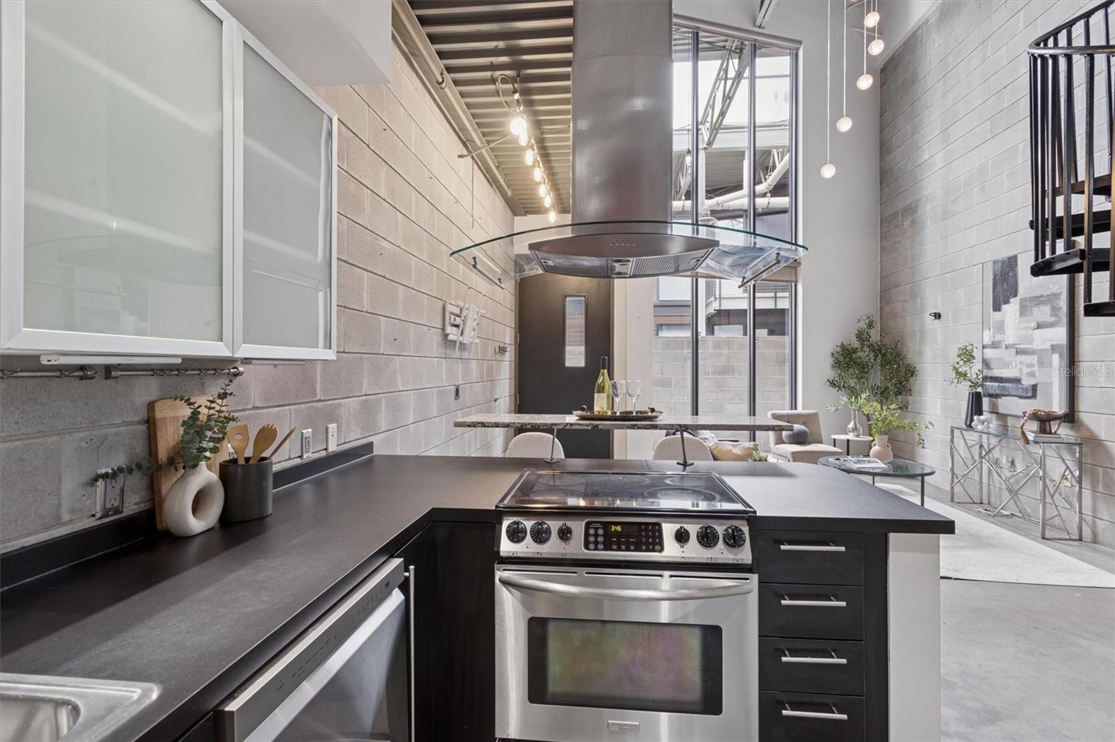 Image 10 of 25 For 217 12th Street 104