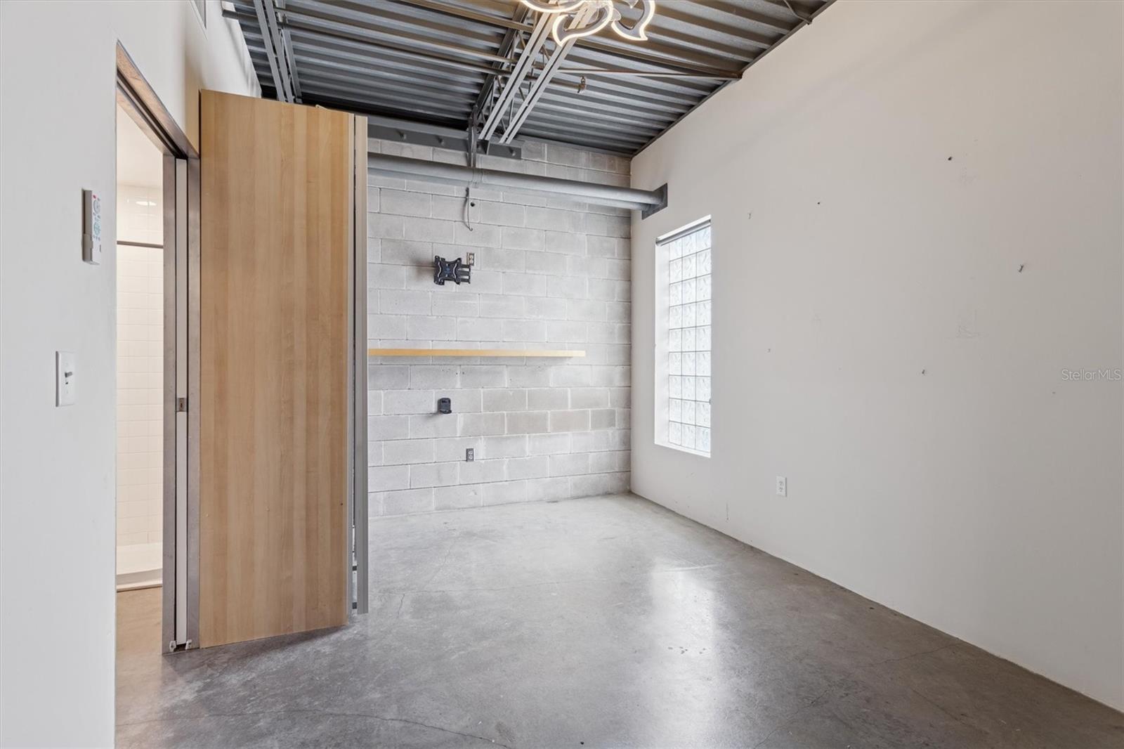 Image 12 of 25 For 217 12th Street 104