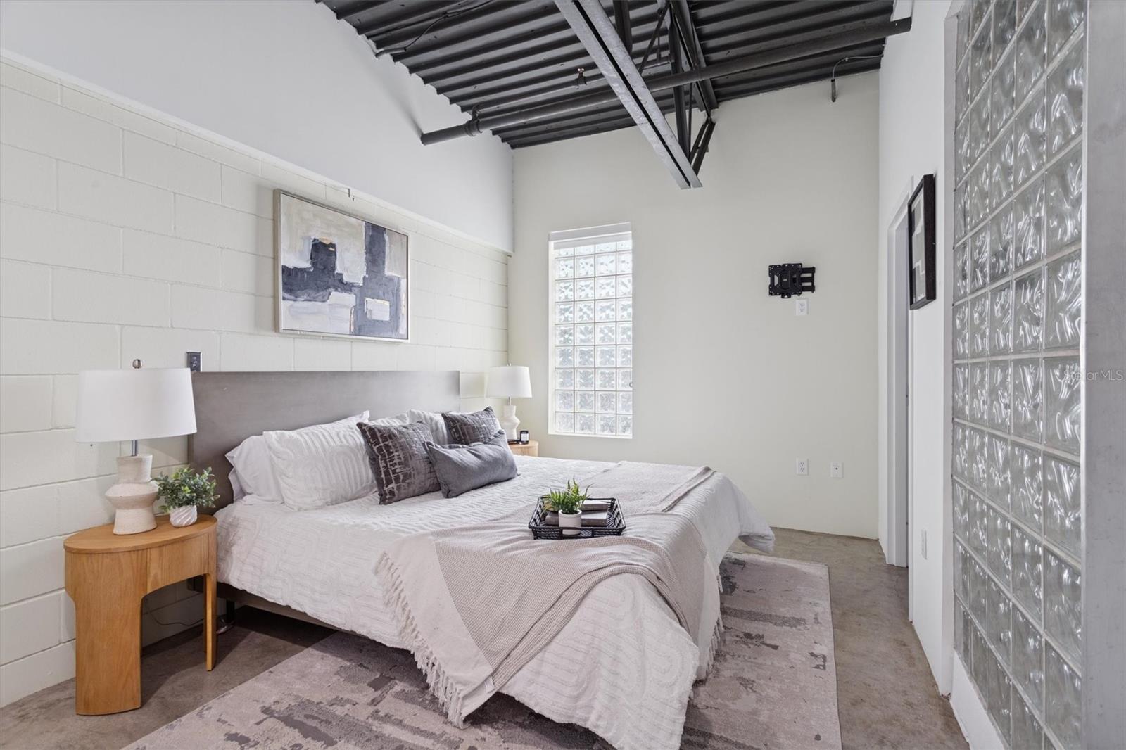 Image 18 of 25 For 217 12th Street 104