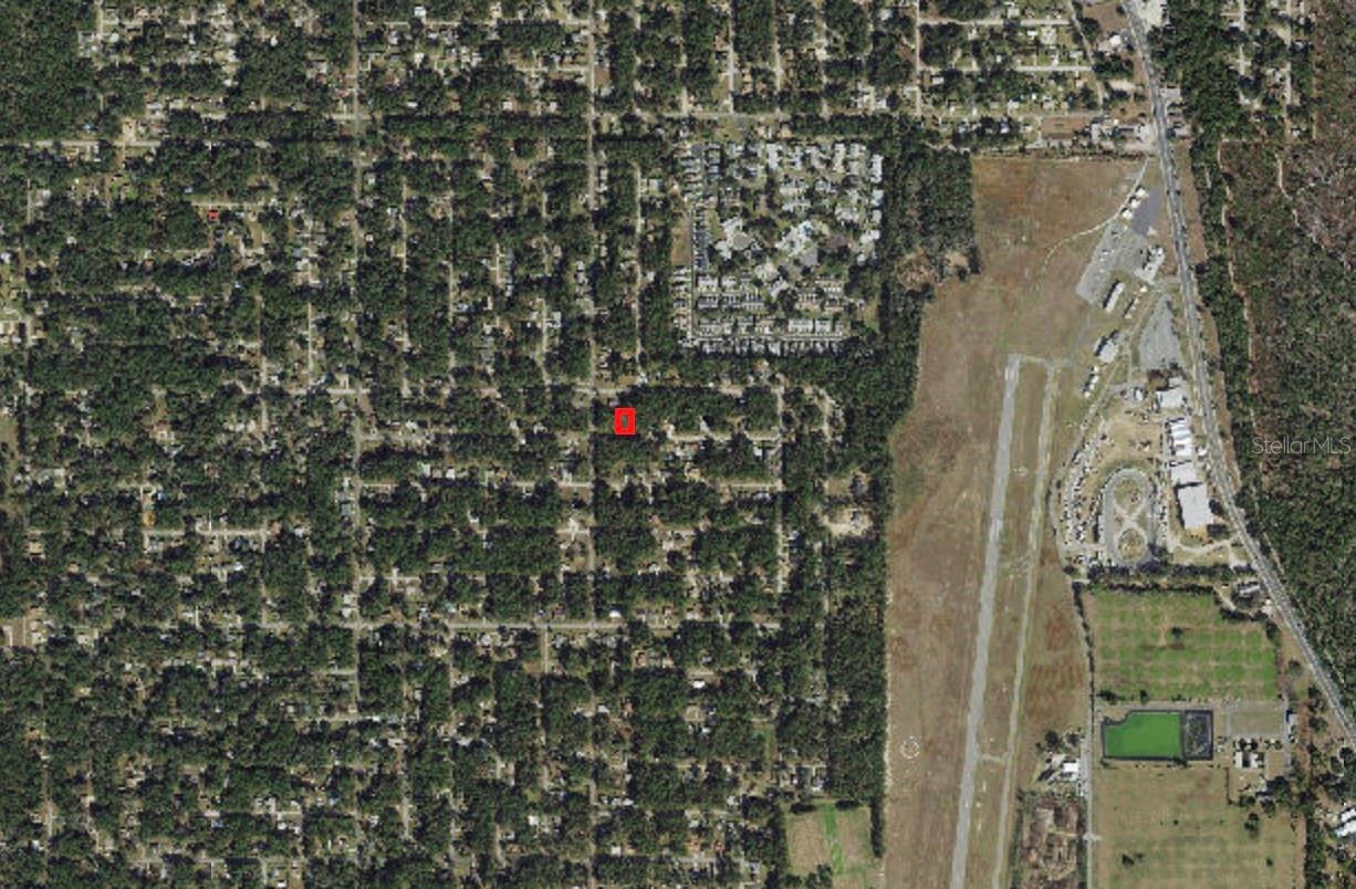 Listing photo id 3 for 6601 Gentry Street