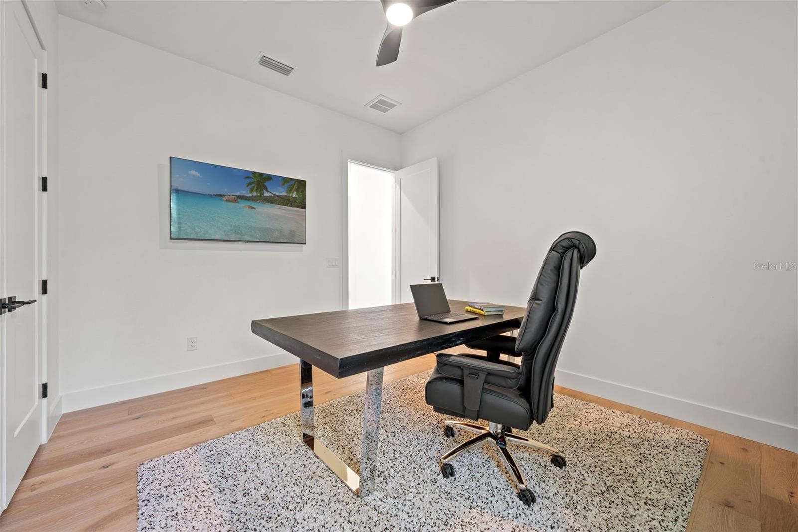 Image 32 of 61 For 5008 Elberon Street
