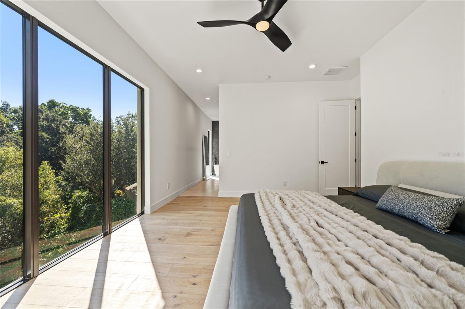 Image 35 of 61 For 5008 Elberon Street