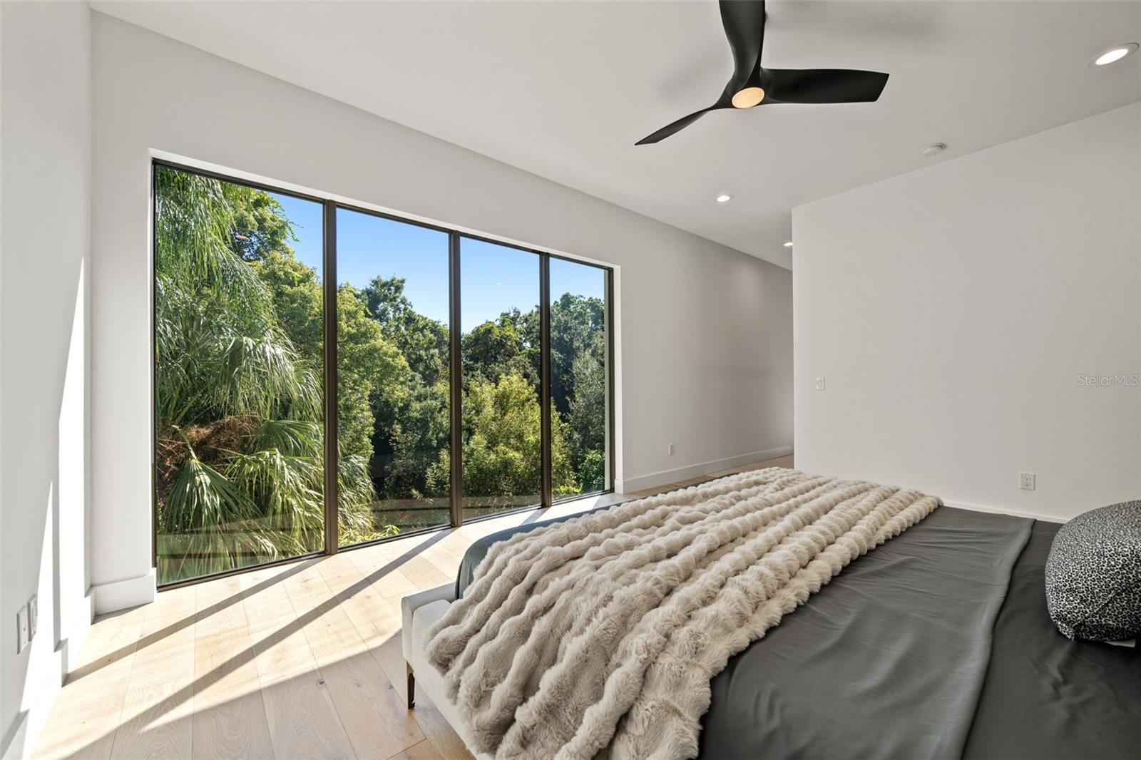 Image 36 of 61 For 5008 Elberon Street