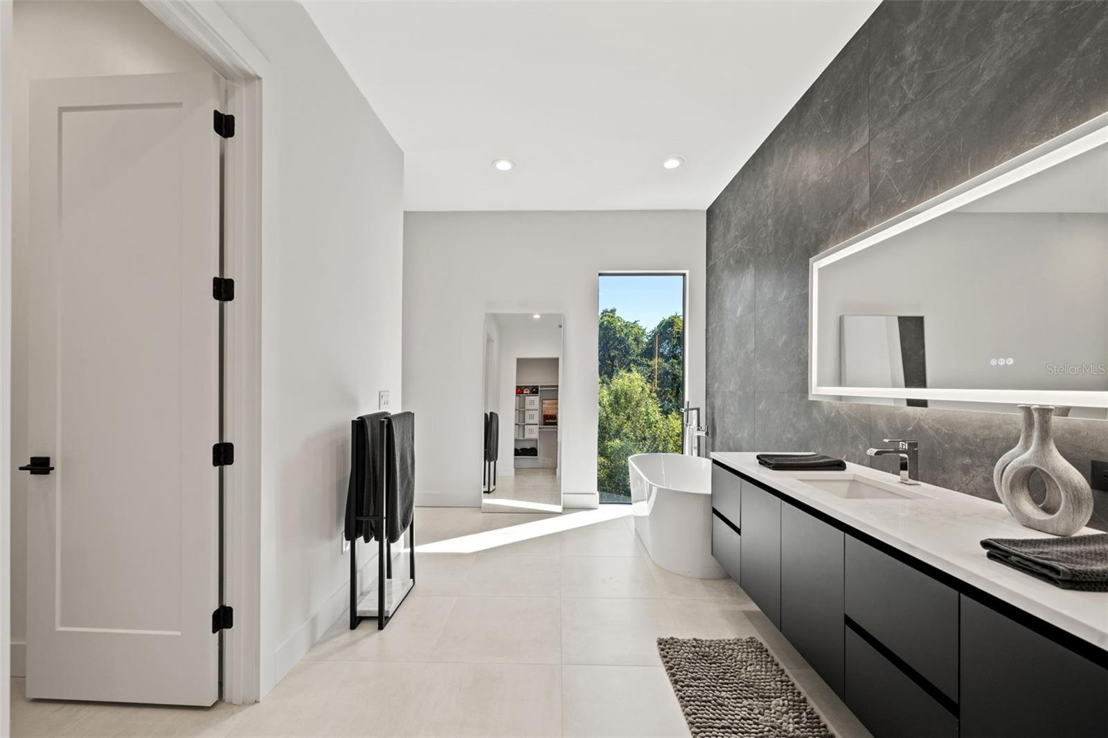 Image 39 of 61 For 5008 Elberon Street