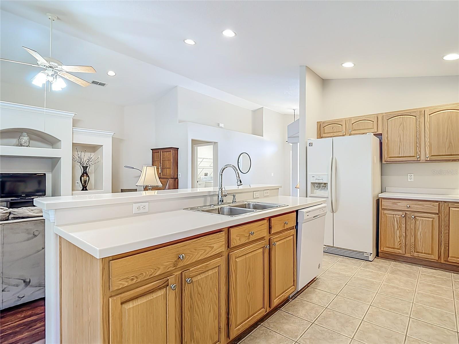 Image 15 of 48 For 456 Greenwich Circle