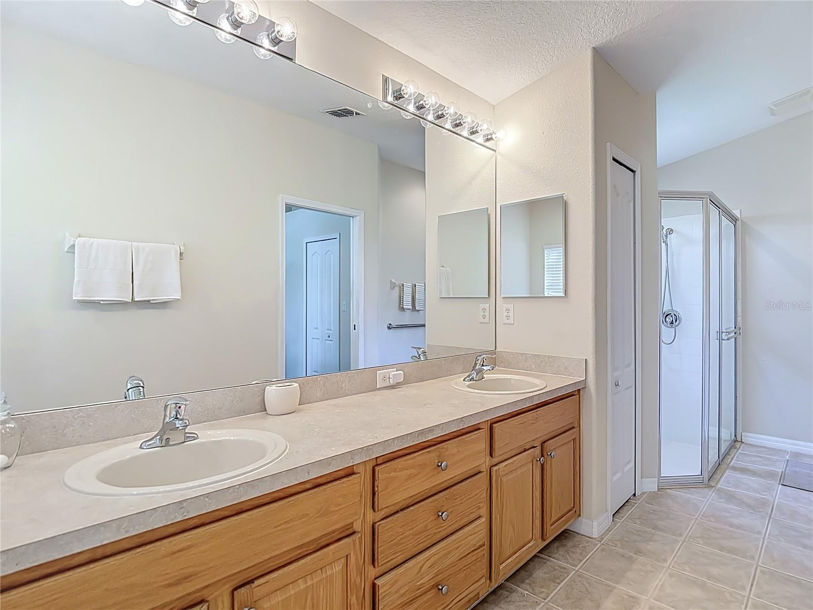 Image 26 of 48 For 456 Greenwich Circle