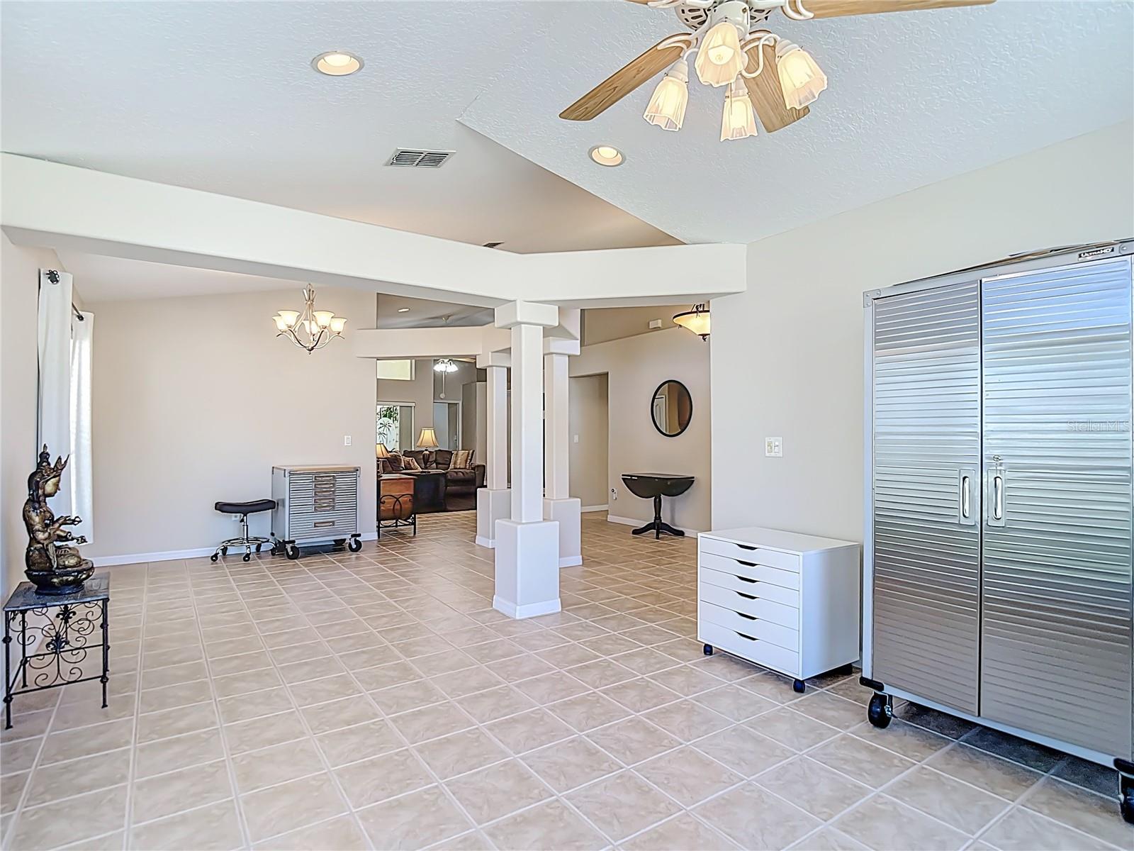 Image 6 of 48 For 456 Greenwich Circle