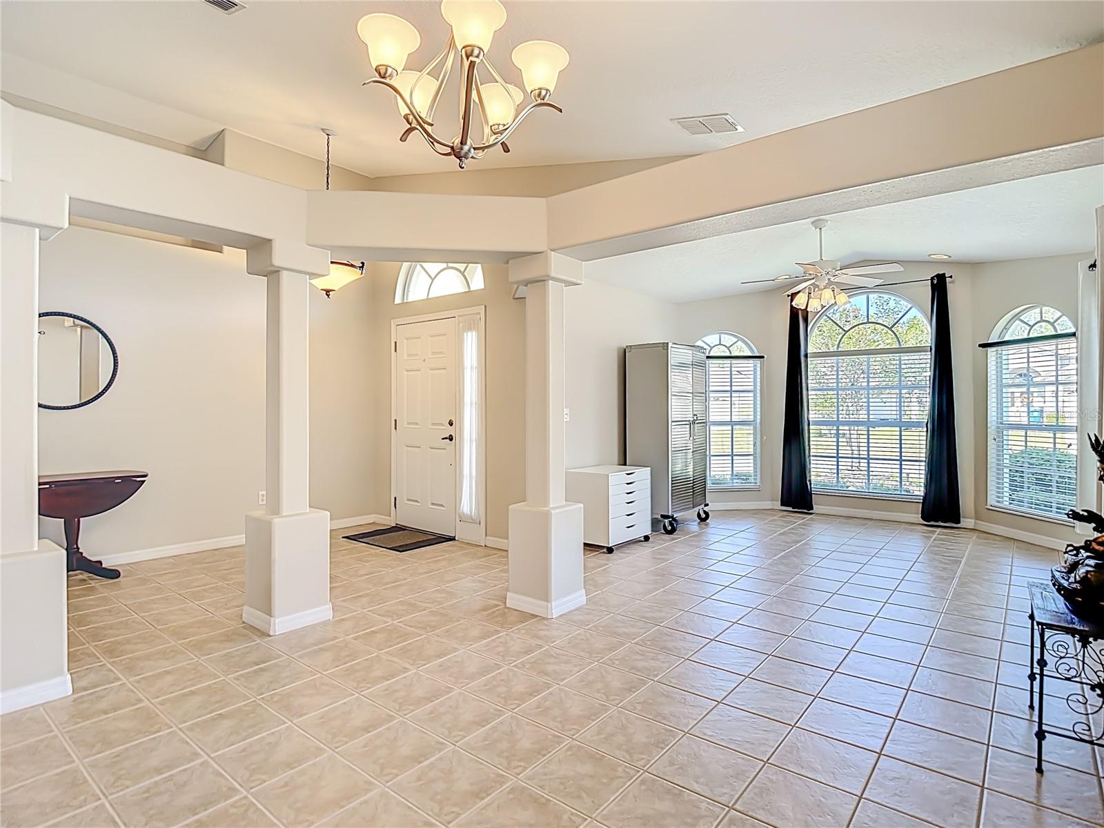 Image 8 of 48 For 456 Greenwich Circle