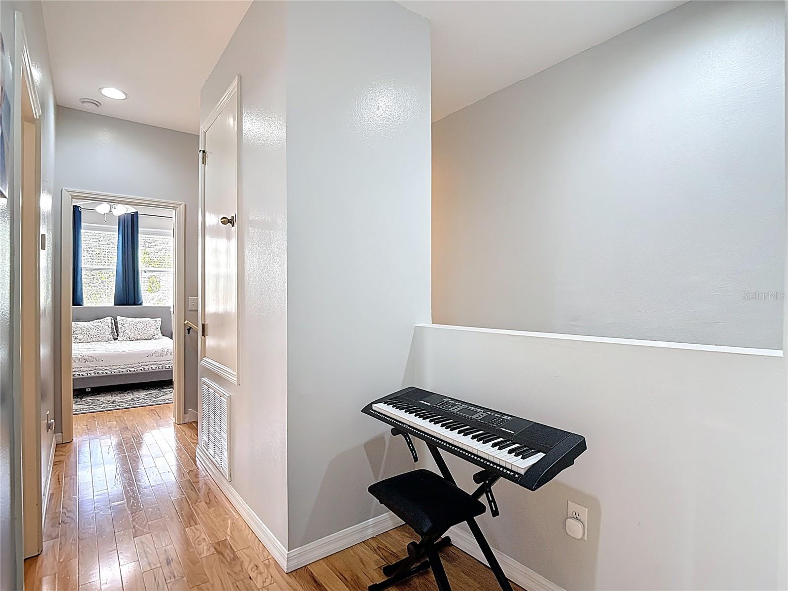 Image 38 of 59 For 8123 Stone Path Way