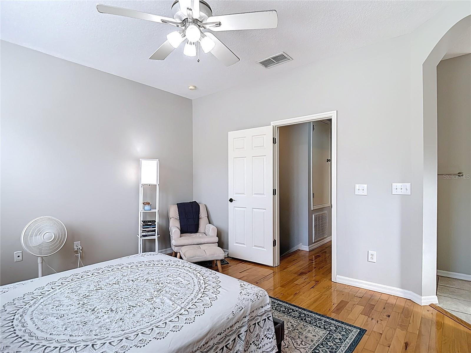 Image 40 of 59 For 8123 Stone Path Way