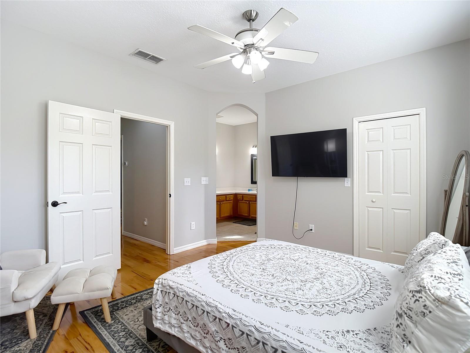 Image 41 of 59 For 8123 Stone Path Way