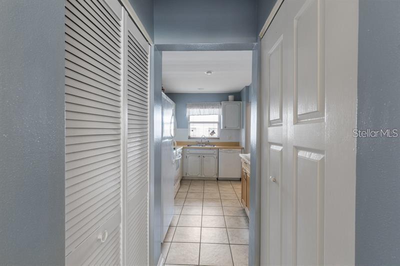 Image 8 of 40 For 5521 80th Street N 503