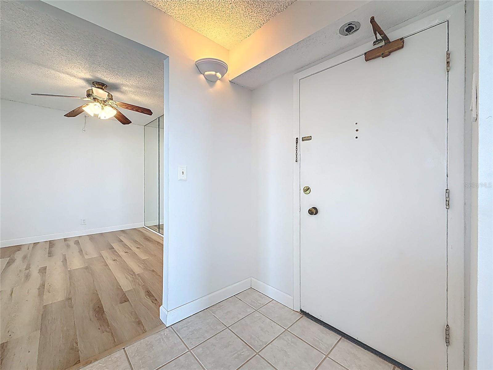 Image 15 of 98 For 1 Key Capri  201e